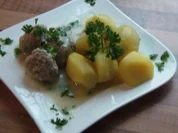 Kochklops in Petersiliensoße - Rezept