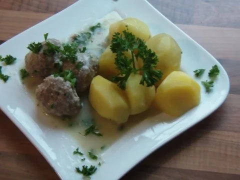 Kochklops in Petersiliensoße - Rezept - Bild Nr. 4