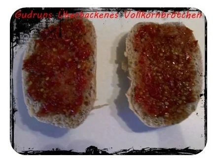 Rezept: Abendbrot: Überbackenes Brötchen â la Gudrun Bild Nr. 3 Abendbrot: Überbackenes Brötchen â la Gudrun - Rezept - Bild Nr. 3