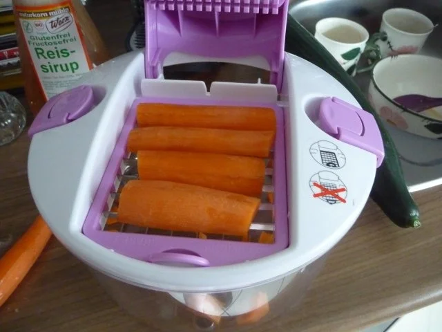 Fleischlos : Soja-Bolognese mit Reisnudeln - Rezept - Bild Nr. 11