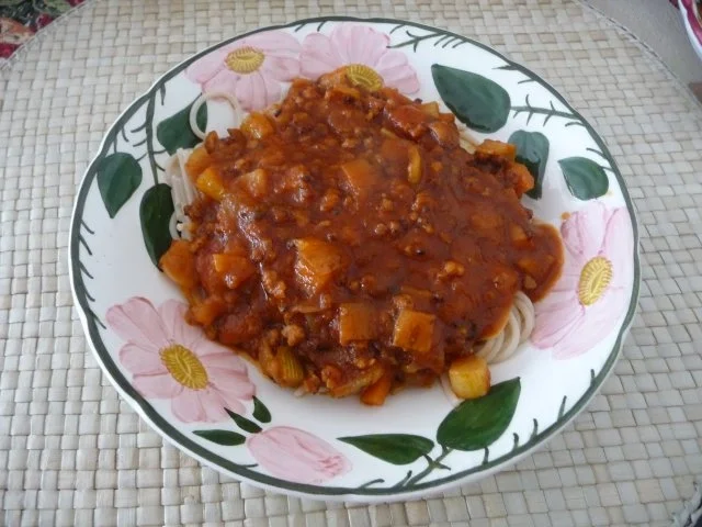 Fleischlos : Soja-Bolognese mit Reisnudeln - Rezept - Bild Nr. 21