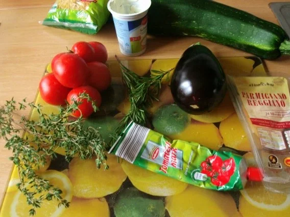 Zucchini - Aubergienen - Tomaten Nudelpfanne - Rezept - Bild Nr. 3