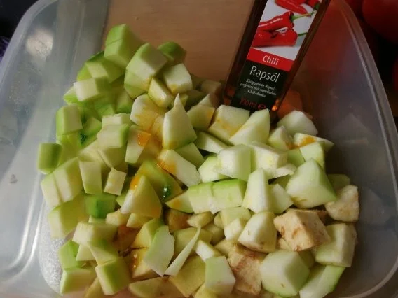 Zucchini - Aubergienen - Tomaten Nudelpfanne - Rezept - Bild Nr. 4