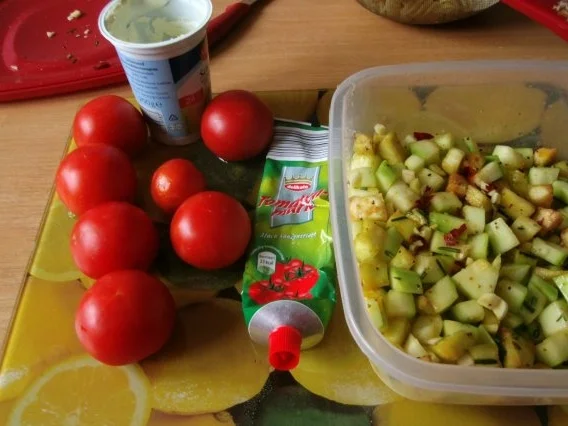 Zucchini - Aubergienen - Tomaten Nudelpfanne - Rezept - Bild Nr. 7