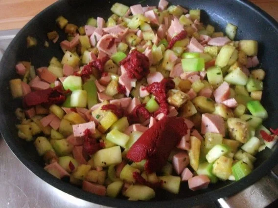 Zucchini - Aubergienen - Tomaten Nudelpfanne - Rezept - Bild Nr. 9