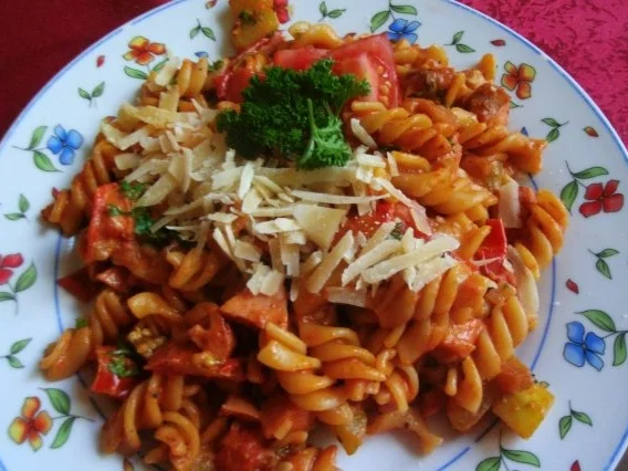 Zucchini - Aubergienen - Tomaten Nudelpfanne - Rezept - Bild Nr. 16