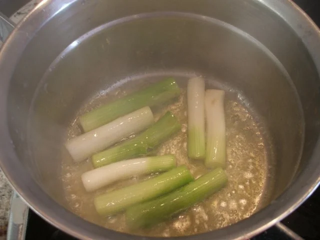 Gemüse: Gebackene Lauchzwiebeln mit Karotten-Petersilienwurzel-Püree - Rezept - Bild Nr. 4