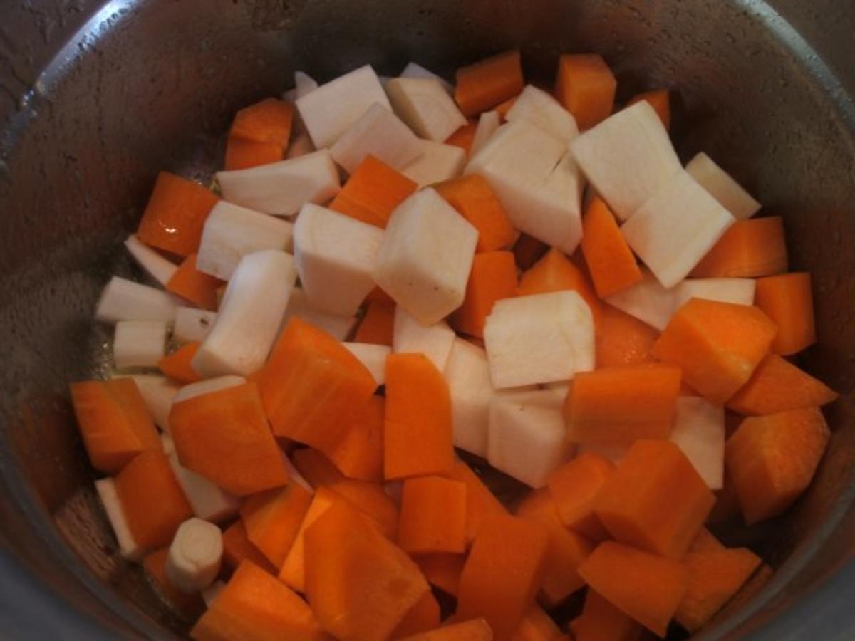 Gemüse: Gebackene Lauchzwiebeln mit Karotten-Petersilienwurzel-Püree - Rezept - Bild Nr. 6