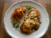 Rezept: Trappertanische Schnitzel mit Rosemarie-Pommes Trappertanische Schnitzel mit Rosemarie-Pommes - Rezept