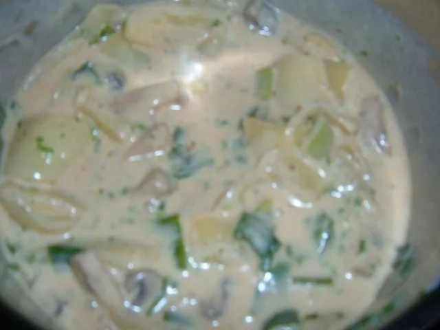 Rezept: Gemüse : Champignons -Paprika - Frühlingszwiebeln Bild Nr. 3 Gemüse : Champignons -Paprika - Frühlingszwiebeln - Rezept - Bild Nr. 3