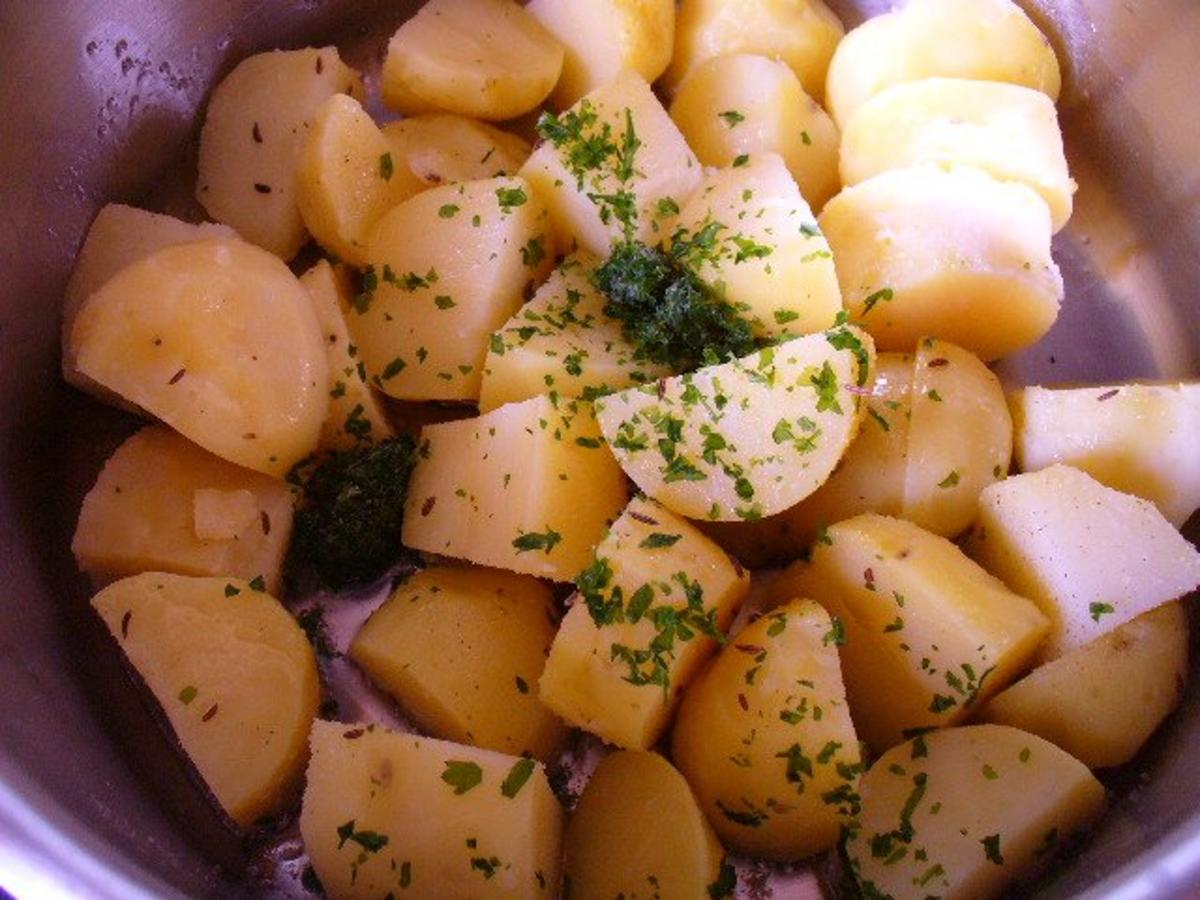 Hähnchenbrust mit Blumenkohl und Röstkartoffeln - Rezept - Bild Nr. 5