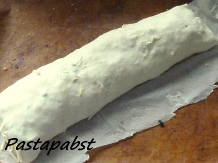 Blätterteigstrudel herzhaft vegetarisch - Rezept - kochbar.de