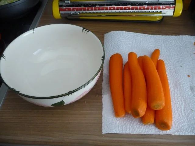 Fisch : Gedünsteter Alaska-Seelachs an Fenchel-Meerrettich mit Reis und Möhrensalat - Rezept - Bild Nr. 2