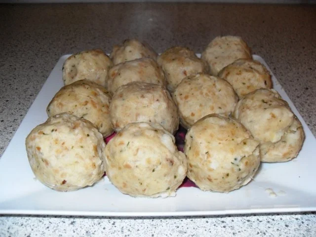 Bayrische Semmelklöße - Rezept