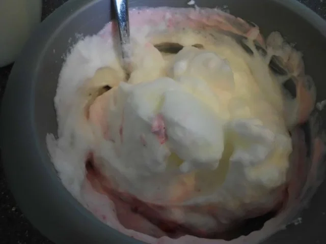 Erdbeerquark mit Eischnee - Rezept - Bild Nr. 6