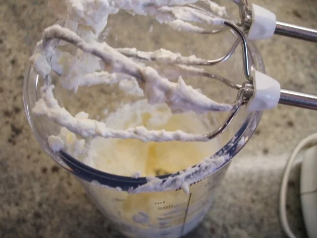 Rezept: Sülzen: Sülze von Süßwasser-Getier auf Orangenmeerrettichschaum Bild Nr. 8 Sülzen: Sülze von Süßwasser-Getier auf Orangenmeerrettichschaum - Rezept - Bild Nr. 8