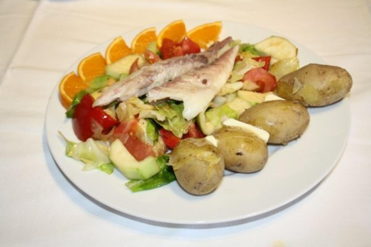 Geräucherte Dorade auf dem Gemüsebett - Rezept - kochbar.de