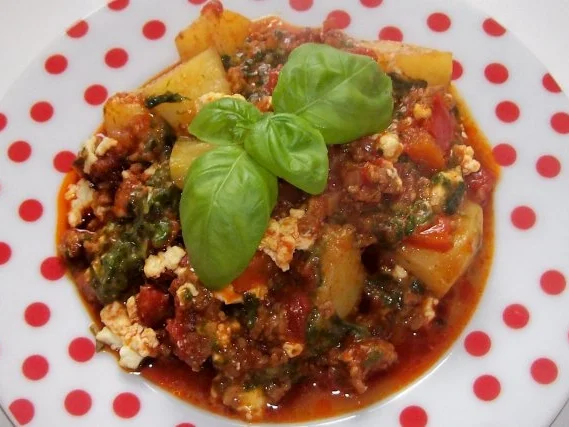 Mediterraner Kartoffel-Spinat-Auflauf mit Hackfleisch und Feta - Rezept - Bild Nr. 10