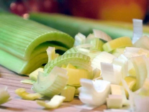 Rezept: Pikante Porree-Apfel-Quiche Bild Nr. 4 Pikante Porree-Apfel-Quiche - Rezept - Bild Nr. 4