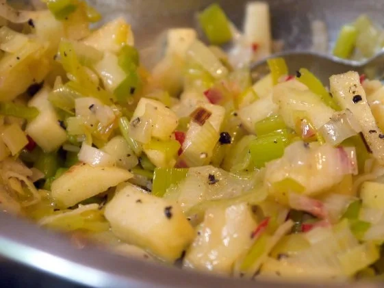 Rezept: Pikante Porree-Apfel-Quiche Bild Nr. 10 Pikante Porree-Apfel-Quiche - Rezept - Bild Nr. 10