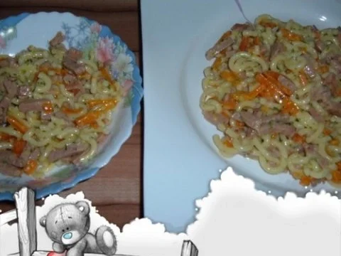 Nudelpfanne : mit Möhrchen ..oder Essen für Enkelkinder ))))) - Rezept