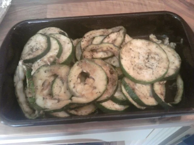 Rezept: Trappers Oilillies- eingelegte Zucchini und ihre kleinen Freunde Bild Nr. 4 Trappers Oilillies- eingelegte Zucchini und ihre kleinen Freunde - Rezept - Bild Nr. 4