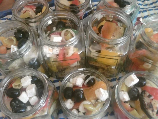 Rezept: Trappers Oilillies- eingelegte Zucchini und ihre kleinen Freunde Bild Nr. 5 Trappers Oilillies- eingelegte Zucchini und ihre kleinen Freunde - Rezept - Bild Nr. 5