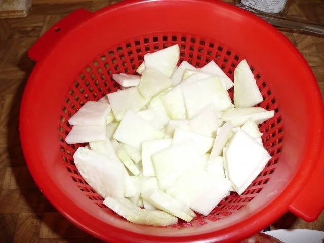 Rezept: Fleischküchelchen mit Pepp & Kohlrabi,Salzkartoffel Bild Nr. 4 Fleischküchelchen mit Pepp & Kohlrabi,Salzkartoffel - Rezept - Bild Nr. 4