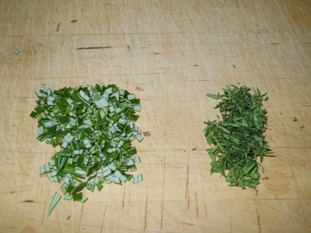 Rezept: Kräuterfrikadellen mit frischen Bohnen Bild Nr. 4 Kräuterfrikadellen mit frischen Bohnen - Rezept - Bild Nr. 4