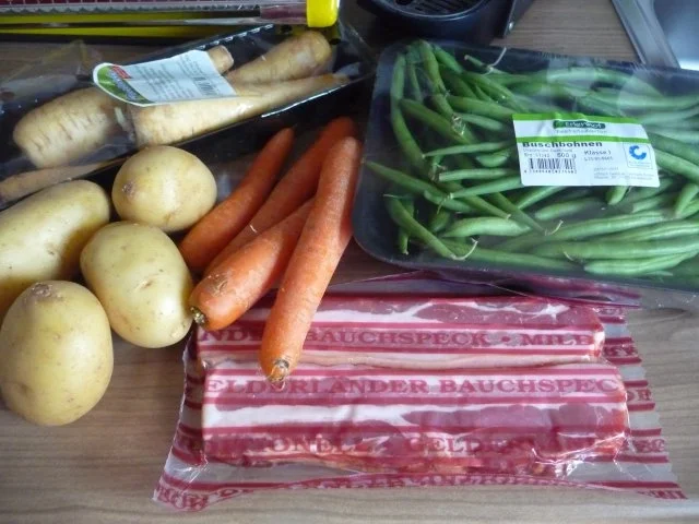 Suppen & Eintöpfe : Bohnen mit geräuchertem Bauchspeck - Rezept - Bild Nr. 2