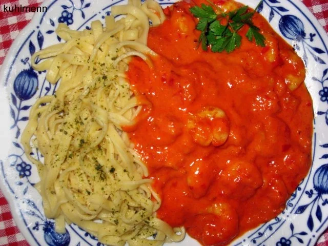 Garnelen in Ajvar/Käse - Rahmsoße - Rezept