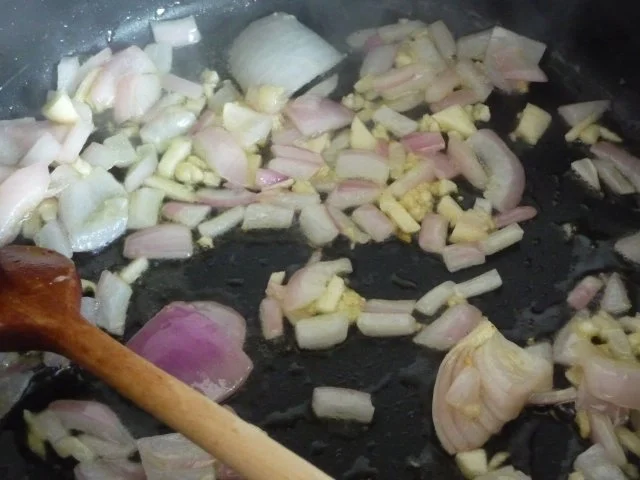 Gemüsebeilage : Knoblauch-Schmorgurke - Rezept - Bild Nr. 3