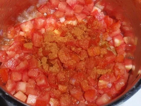 Rezept: scharfe Hähnchenbrust auf Gemüse mit Tomatenreis Bild Nr. 8 scharfe Hähnchenbrust auf Gemüse mit Tomatenreis - Rezept - Bild Nr. 8