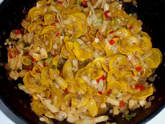 Rezept: scharfe Hähnchenbrust auf Gemüse mit Tomatenreis Bild Nr. 11 scharfe Hähnchenbrust auf Gemüse mit Tomatenreis - Rezept - Bild Nr. 11