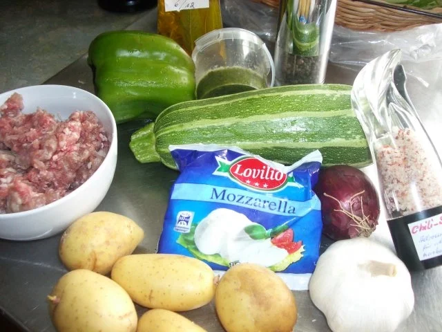 Rezept: gefüllte Zucchini mit kartoffelspalten Bild Nr. 2 gefüllte Zucchini mit kartoffelspalten - Rezept - Bild Nr. 2