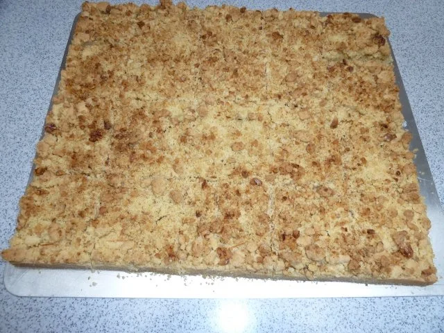 Apfelkuchen mit Streuseln und Walnüssen ruck-zuck - Rezept