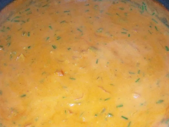 Schneller Tortelliniauflauf mit Lachs und Paprika-Tomatensoße - Rezept - Bild Nr. 6