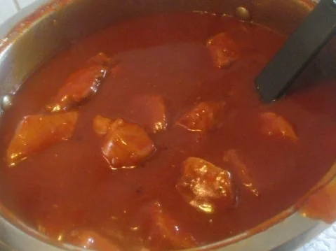 Lammgulasch, sehr würzig - Rezept