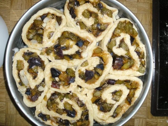 Zwetschgen - Rosenkuchen - Rezept - Bild Nr. 8