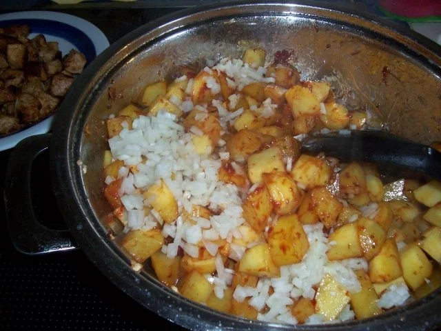 Rezept: Kartoffelgulasch Bild Nr. 9 Kartoffelgulasch - Rezept - Bild Nr. 9