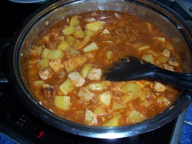 Rezept: Kartoffelgulasch Bild Nr. 13 Kartoffelgulasch - Rezept - Bild Nr. 13