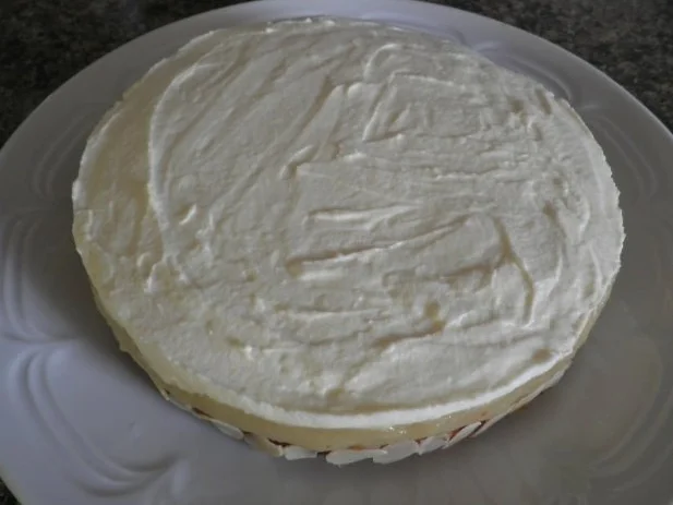 Rezept: Kleine Apfel - Mascarpone - Torte Bild Nr. 9 Kleine Apfel - Mascarpone - Torte - Rezept - Bild Nr. 9