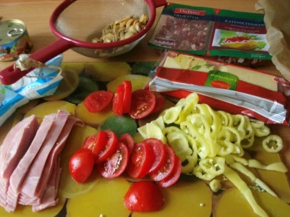 Rezept: Samstagspizza Bild Nr. 2 Samstagspizza - Rezept - Bild Nr. 2