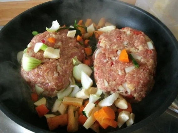 Zigeunerhackbraten - Rezept - Bild Nr. 7