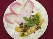 Karamellbananen mit Himbeerschaum und Haselnusskrokant (Kader Loth) - Rezept