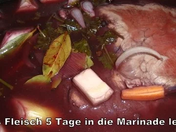 Rezept: Kalbsrollbraten, eingelegt Bild Nr. 3 Kalbsrollbraten, eingelegt - Rezept - Bild Nr. 3