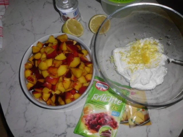 Zitronenquarkcreme mit Nektarinen - Rezept - Bild Nr. 2