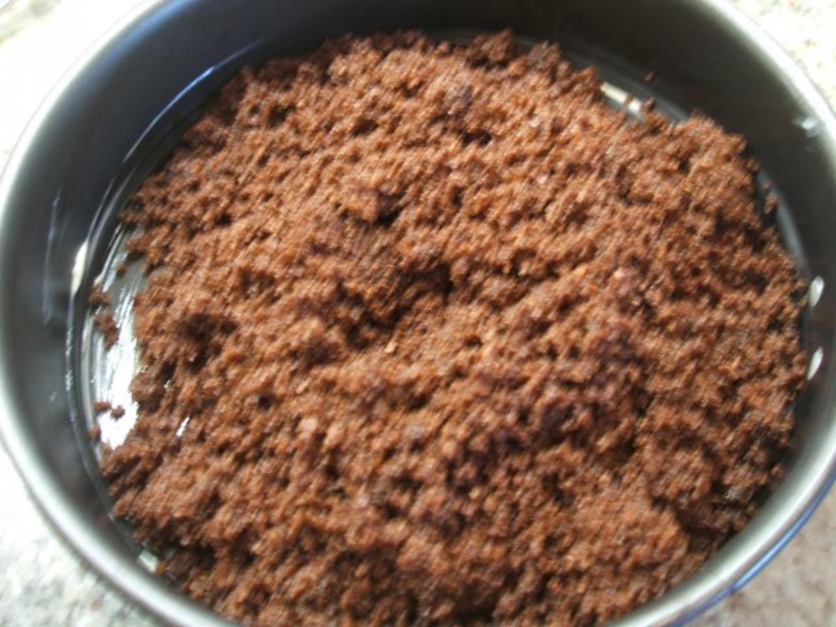 Backen: Brombeer-Joghurt-Torte für die 16er-Form - Rezept - kochbar.de