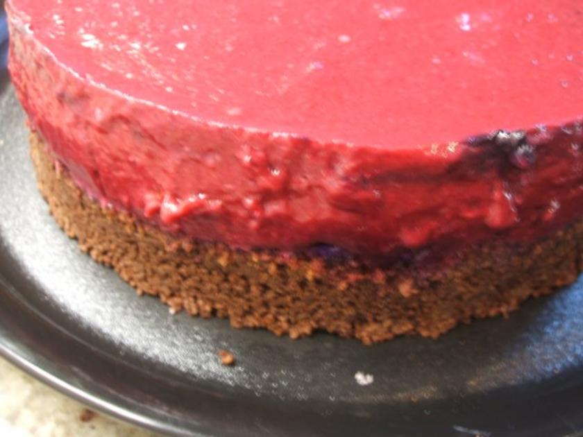 Backen: Brombeer-Joghurt-Torte für die 16er-Form - Rezept - kochbar.de