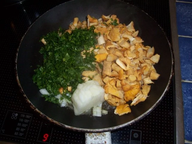 Schweinebauch mit Knödel-Pfifferlingfüllung - Rezept - Bild Nr. 8